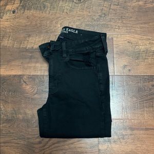 black highwaisted jegging